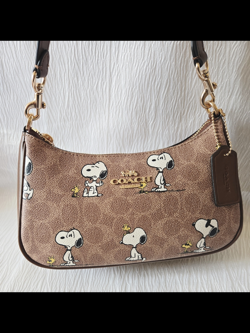 Coach Snoopy Signature Teri Handbag Shoulder Bag Purse - Picture 3 of 6